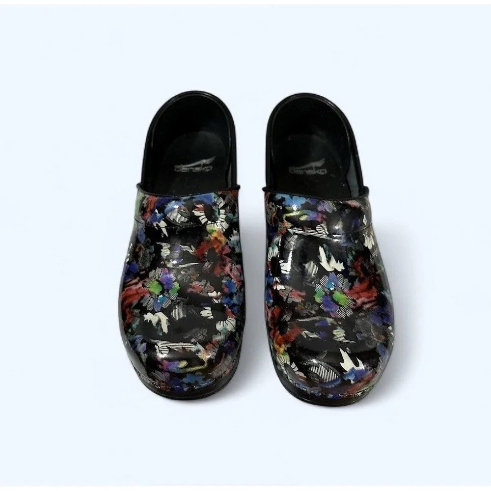 Dansko Clogs | Professional Daisy Patent Clogs 406-560202 Womens 37